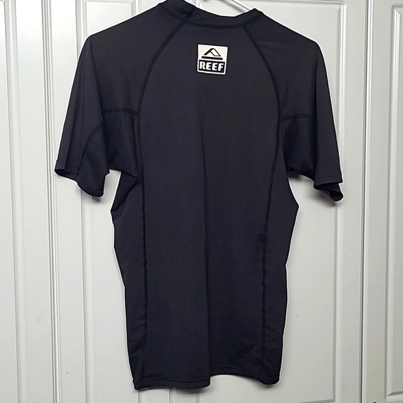 Water shirt from Reef - in great condition - Picture 2 of 3